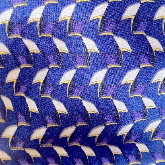Valentino Silk Pattern Neck Tie - Picture 2 of 5